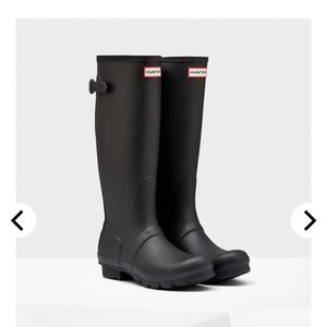 Hunter Tall Women’s Matte Black Rain Boots